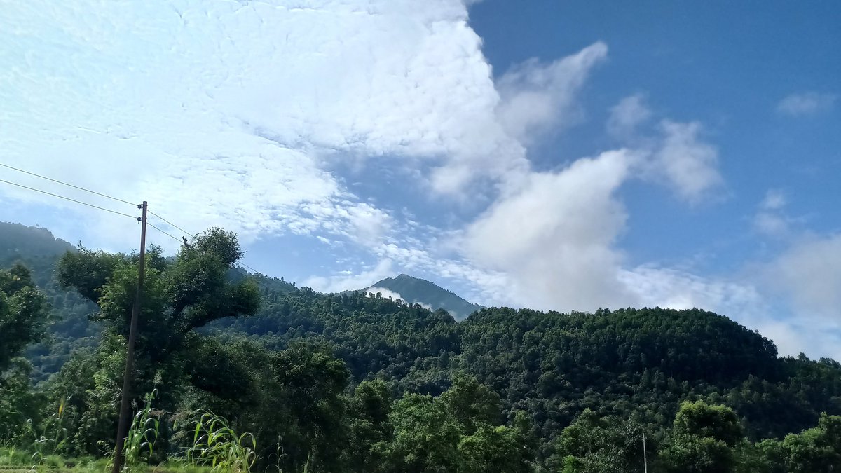 bhnadarisudeep's tweet photo. राइनास घुम्दा घुम्दै, गोरखा तिर पनि पुग्न सकिन्छ।
गोरखाको लिगलिगकोट र लमजुङको राइनासकोट बिचको भाग घुम्न रमाइलो छ ।
#Rainas #Lamjung #Gorkha #Travel #NepalHimalayas https://t.co/8dRbAwxm8c