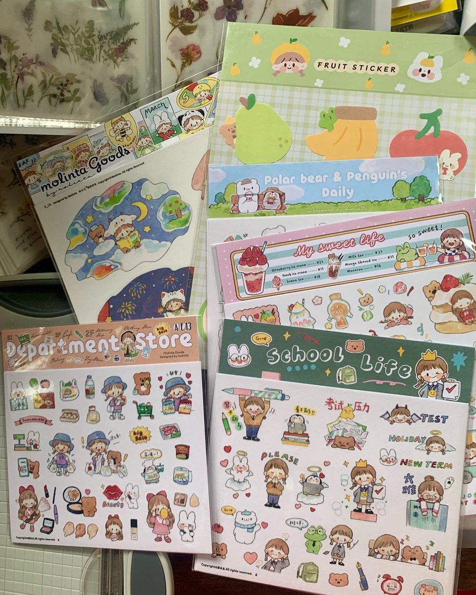 BujoStudyLove's tweet photo. Organized this bunch of Molinta, Pion, MU Printon, and HPCB Yanyang sticker sets into MU Printon sticker storage books and an A5 Muji ring binder. I feel so accomplished. 😂😆
A restful Sunday to you all. 🫰🏻
#journalingsupplies #bulletjournal #craftroomorganization #studydesk https://t.co/VnyYoJ3gP1