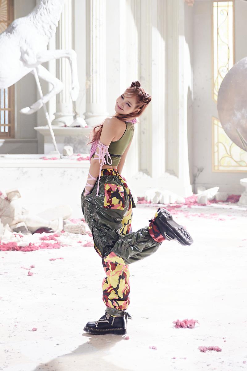SabilaFitria9's tweet photo. Be happy 🤩🥰

LISA YOU ARE LOVED

#LISA #LALISA #MONEY https://t.co/bWRVZzxjJk