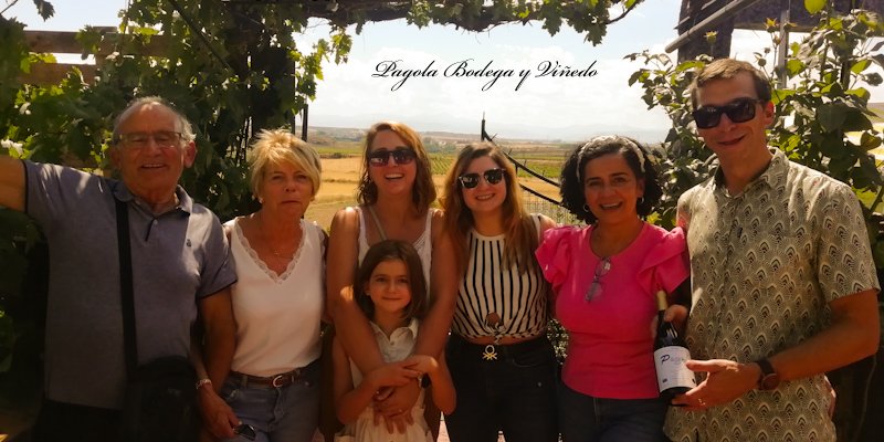 CarlosPagolaEno's tweet photo. Muy agusto con la bonita familia de Imanol y Lydia, conexión Donosti 👌🏻, me encantó compartir un ratito de nuestras vidas 🙏🏻

#GentequeMolatomandoPagola

@lydiagonzalezcastano

#casapagola #bodegaboutique #enoturismo #rioja #ardoa #vinopremium #enoturisme #ilovewine #authorwine https://t.co/hcZjJ8t5qz