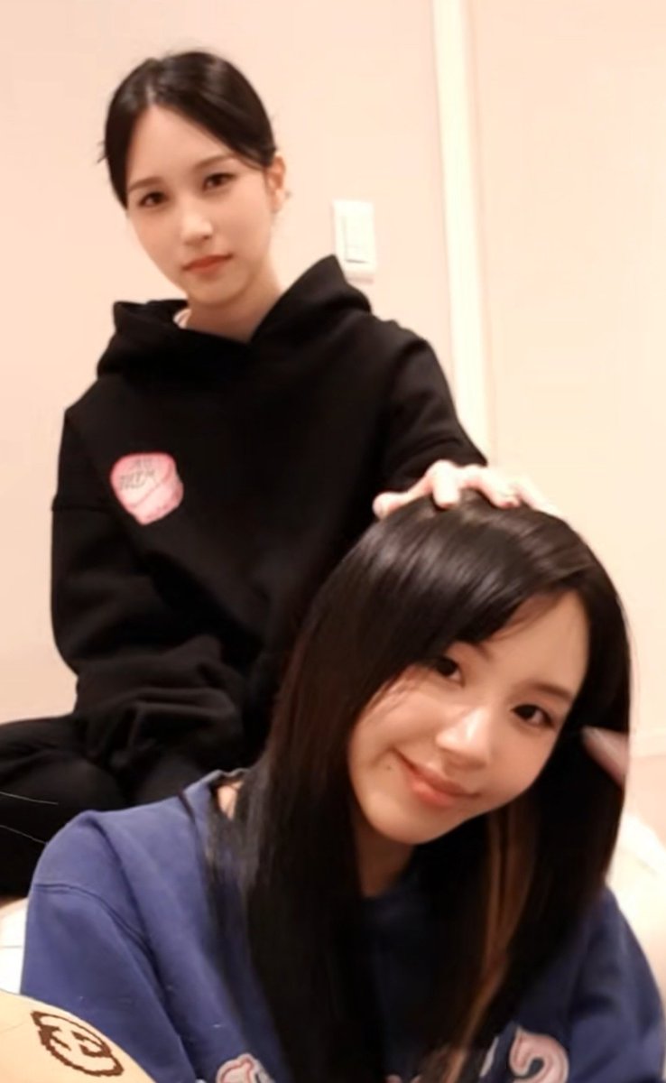 Berrysmall_23's tweet photo. MiChaeng😍 https://t.co/5h00jljxuM