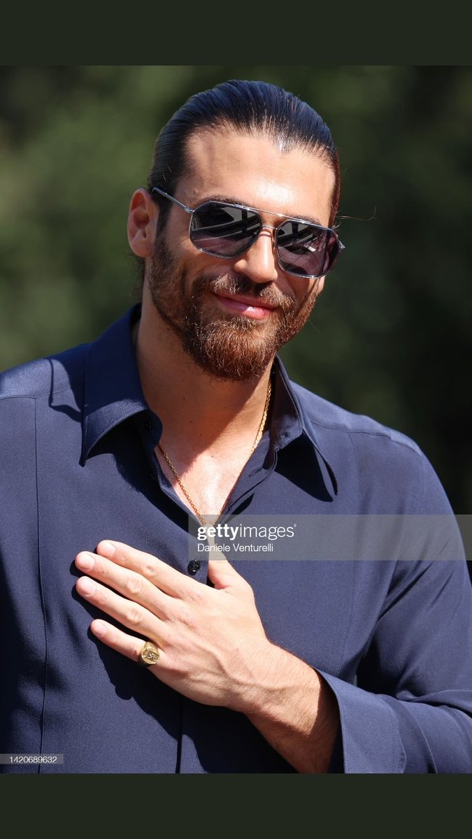 janemarinhocr7's tweet photo. A imagem mais linda que vc vai ver hj passando no seu tt 
#CanYamanBestMovieAward22 
#CanYamanVenezia79
FILMINGITALYBESTMOVIE22 https://t.co/sN80EvX1Sh