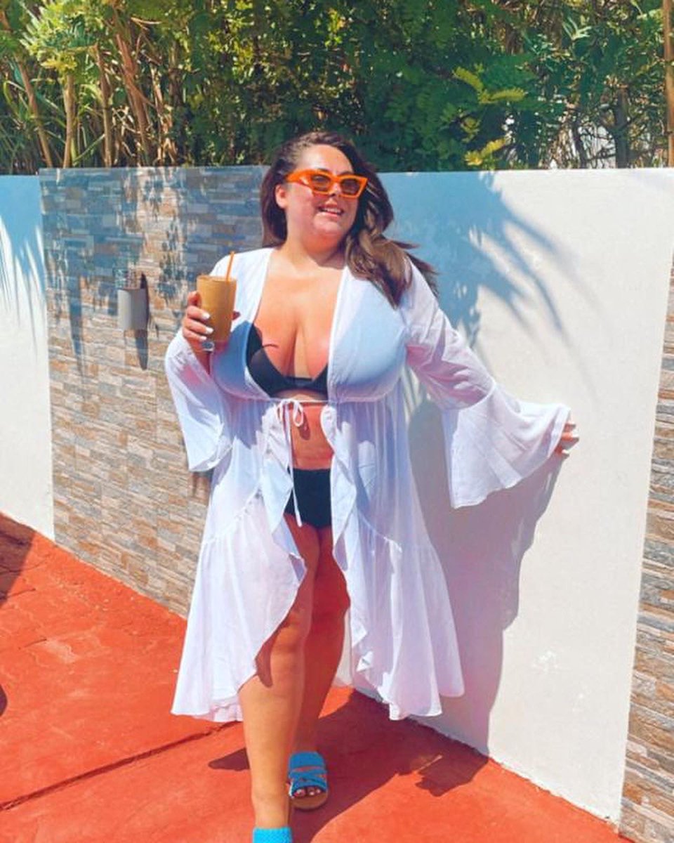 Yes!!! Proud of our bodies in every shape or form! ⭐️