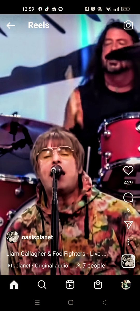 themohsmith74's tweet photo. @liamgallagher LG with DG on drums...don't think I'll ever get over it #Godlike #Biblical #taylorhawkinsfamily #wembley #the_mohammed_smith #digitalwizardry #moh #art #artwist https://t.co/irkH6MYu5I