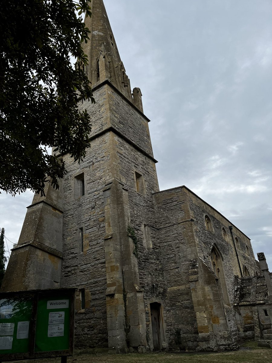 A real privilege to be in the Vale and Cotswold’s Edge Benefice this morning with warm welcomes at Honeybourne and Weston-sub-Edge. <a href="/CampdenVicar/">craig bishop</a> <a href="/GlosDioc/">The Diocese of Gloucester</a>