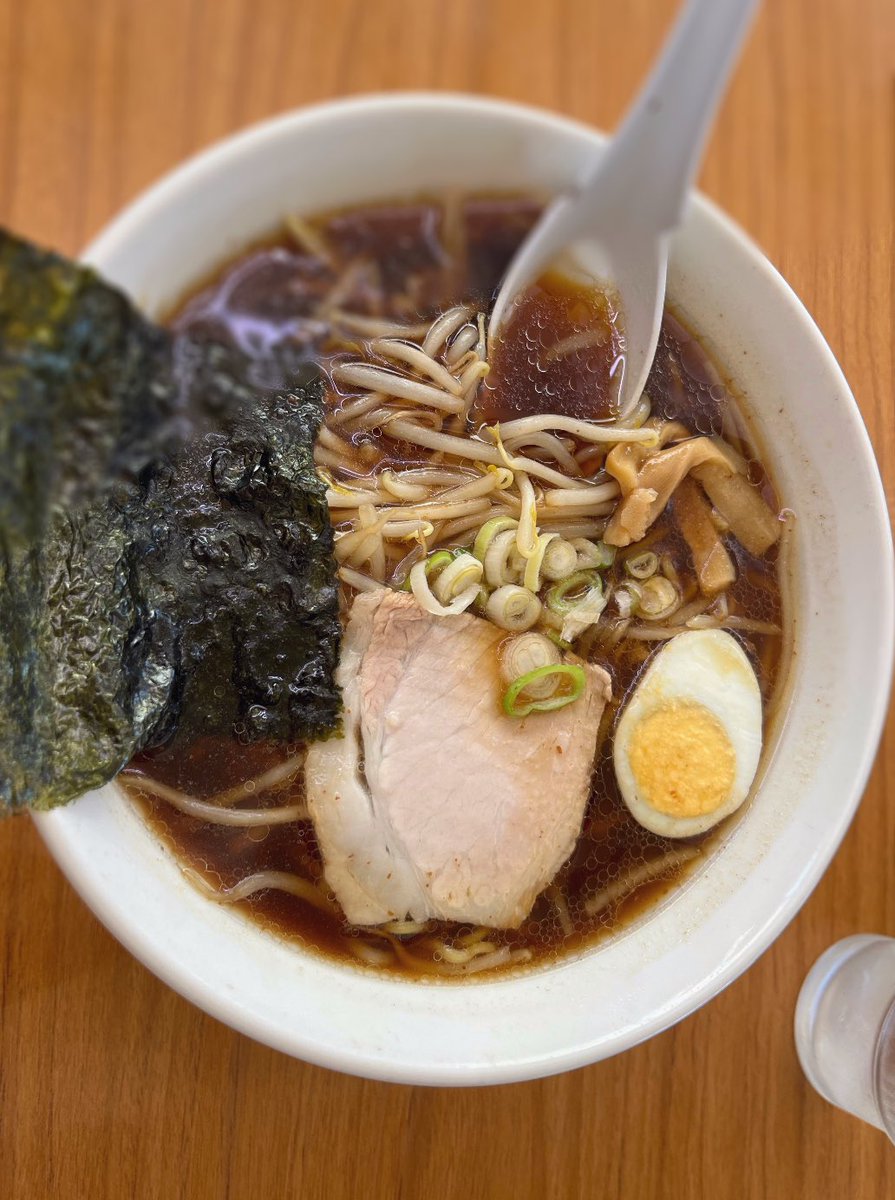 IRU_93_'s tweet photo. 最近お蕎麦ハマってたけどやっぱりラーメンも美味しかった！VCT見ますです https://t.co/bmnNu1Xs6N