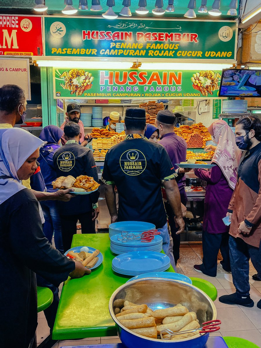 acaiijawa's tweet photo. Sebenarnya menanti harga Pasembor ni berdebar macam nak tunggu Hakim jatuhkan hukuman je.

Lelagi bila dengar orang kat depan kena RM70, RM50, RM40.

Masa hulur pinggan kita nak potong-potong tu, dah berdebar sambil doa. https://t.co/7c9rm091gQ