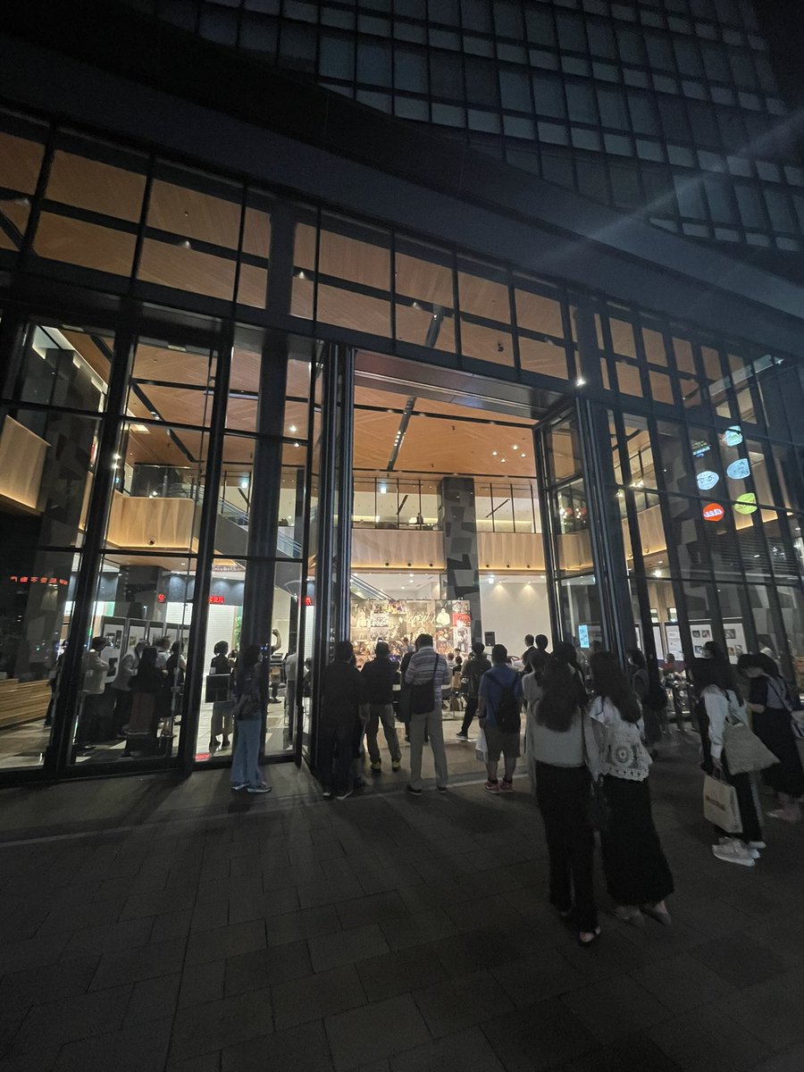 札幌からサックスの方を迎えての演奏でした。明日も今日のメンバーで20時からKABOでライブです。

仙台駅東口ダテリウムでは11日までパネル展示や演奏などを行なってますので、近くに来た際にはふらっと立ち寄ってみてください！