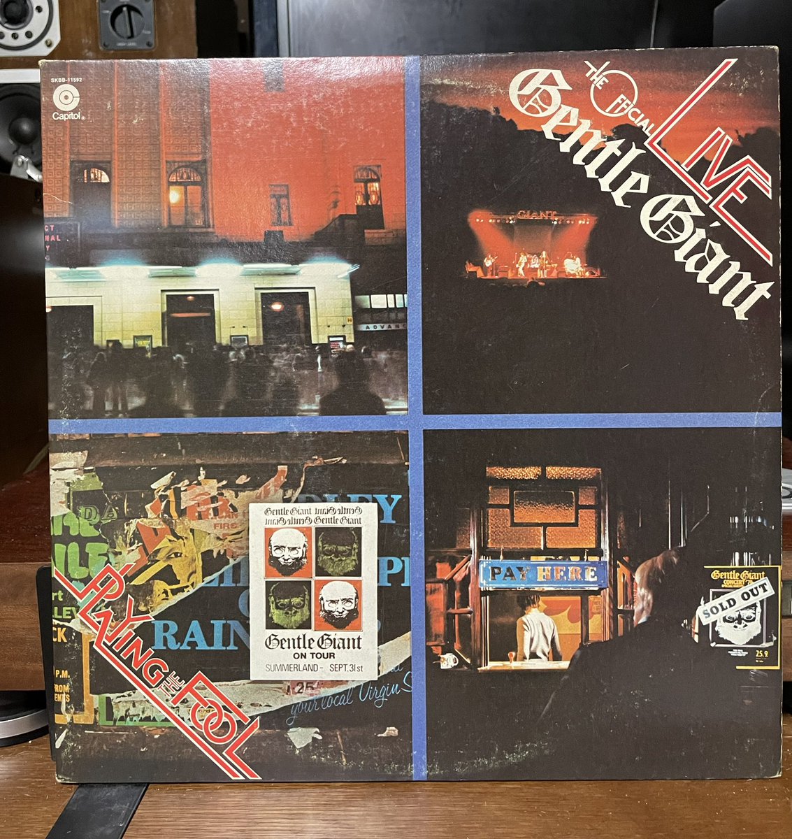 popncat1's tweet photo. 日曜日のプログレ
#ジェントルジャイアント
#gentlegiant #playingthefool #live #vinyl #vinylrecords #アナログレコード #アナログレコードのある生活 https://t.co/cpjqsG4G1s
