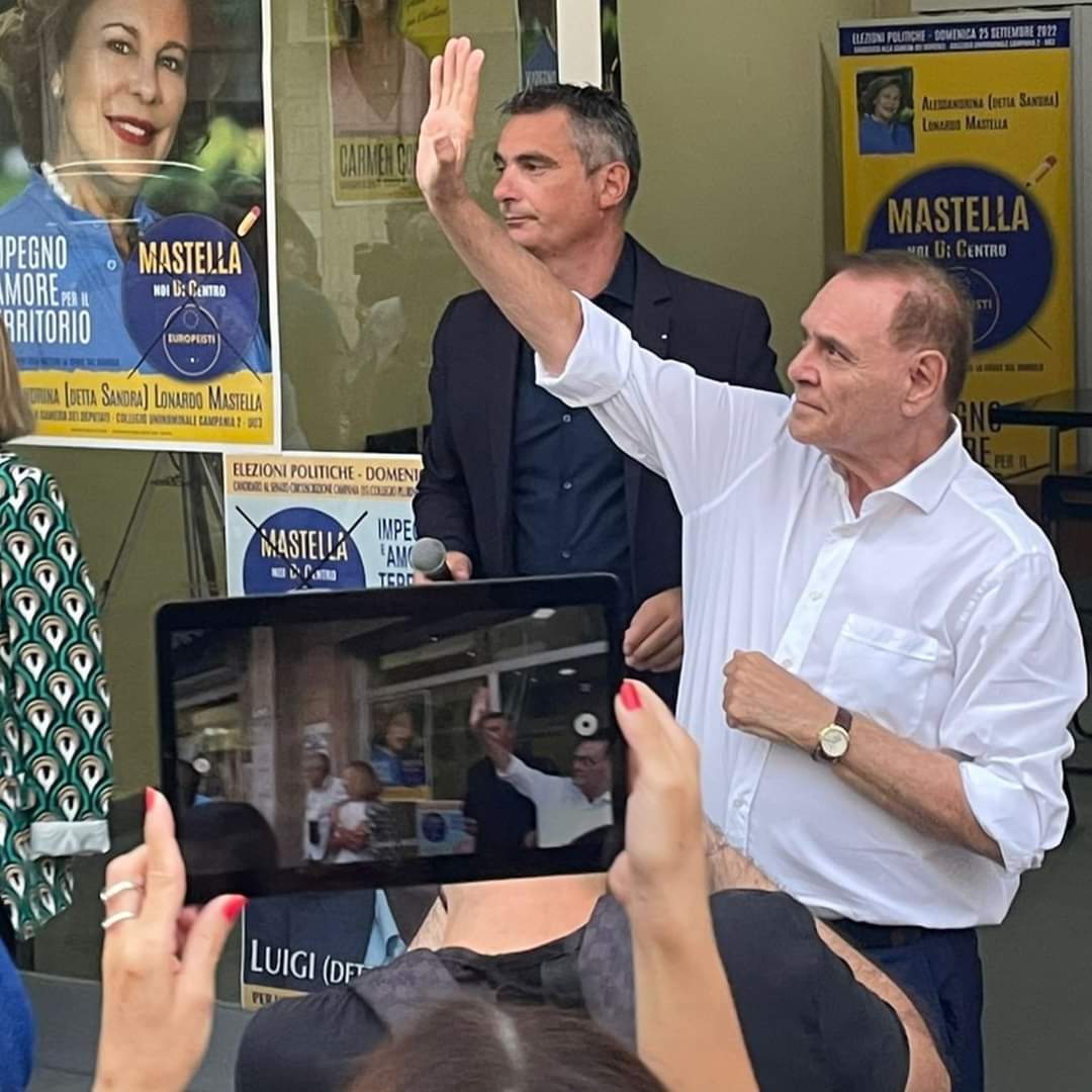 Clemente Mastella (@clemastella) on Twitter photo L'appello è ai democristiani,a tutti coloro che vorrebbero avere in Parlamento qualcuno che sia e rappresenti realmente il loro territorio.
@noidicentro <a href="/paolocelata/">Paolo Celata</a> <a href="/gentilivero/">Veronica Gentili</a> <a href="/flaviafratello/">Flavia Fratello</a> <a href="/andrea_pancani/">Andrea Pancani</a> <a href="/BrunoVespa/">Bruno Vespa</a> <a href="/LuciaAnnunzia10/">Lucia Annunziata</a> <a href="/gaiatortora/">Gaia Tortora🐦</a> <a href="/aldotorchiaro/">Aldo Torchiaro</a> <a href="/la_kuzzo/">Annalisa Cuzzocrea</a> L'appello è ai democristiani,a tutti coloro che vorrebbero avere in Parlamento qualcuno che sia e rappresenti realmente il loro territorio.
@noidicentro <a href="/paolocelata/">Paolo Celata</a> <a href="/gentilivero/">Veronica Gentili</a> <a href="/flaviafratello/">Flavia Fratello</a> <a href="/andrea_pancani/">Andrea Pancani</a> <a href="/BrunoVespa/">Bruno Vespa</a> <a href="/LuciaAnnunzia10/">Lucia Annunziata</a> <a href="/gaiatortora/">Gaia Tortora🐦</a> <a href="/aldotorchiaro/">Aldo Torchiaro</a> <a href="/la_kuzzo/">Annalisa Cuzzocrea</a>