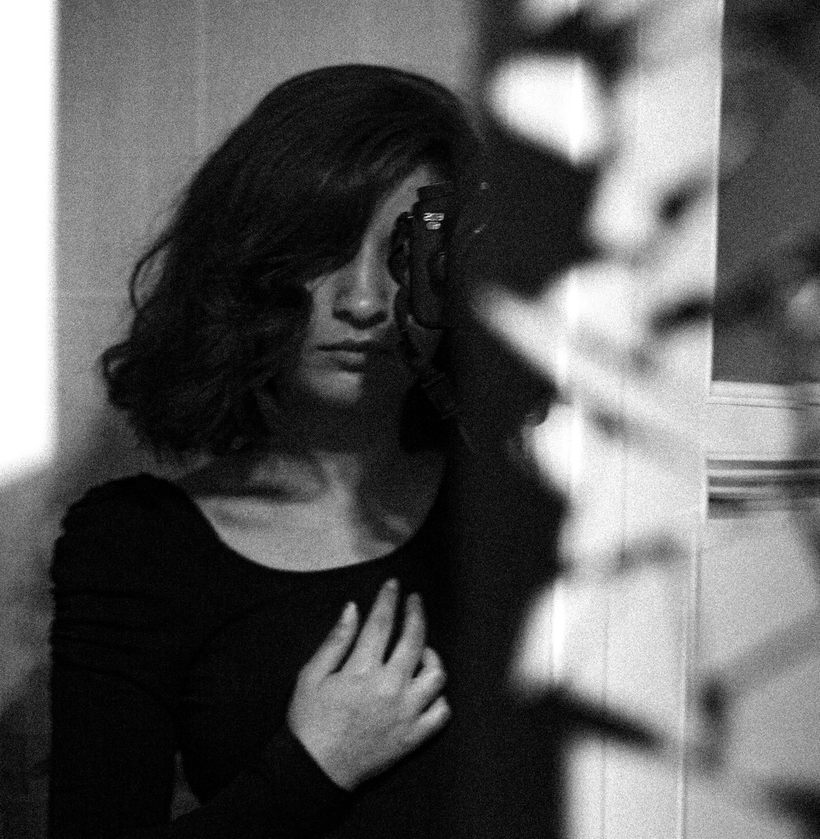 reyhanmente's tweet photo. "self-portrait"
12/12 - 3 xtz
https://t.co/wBeokWi1Kt
https://t.co/uOFThMJvF9

#blackandwhitephotography https://t.co/rsTpSHxt8z