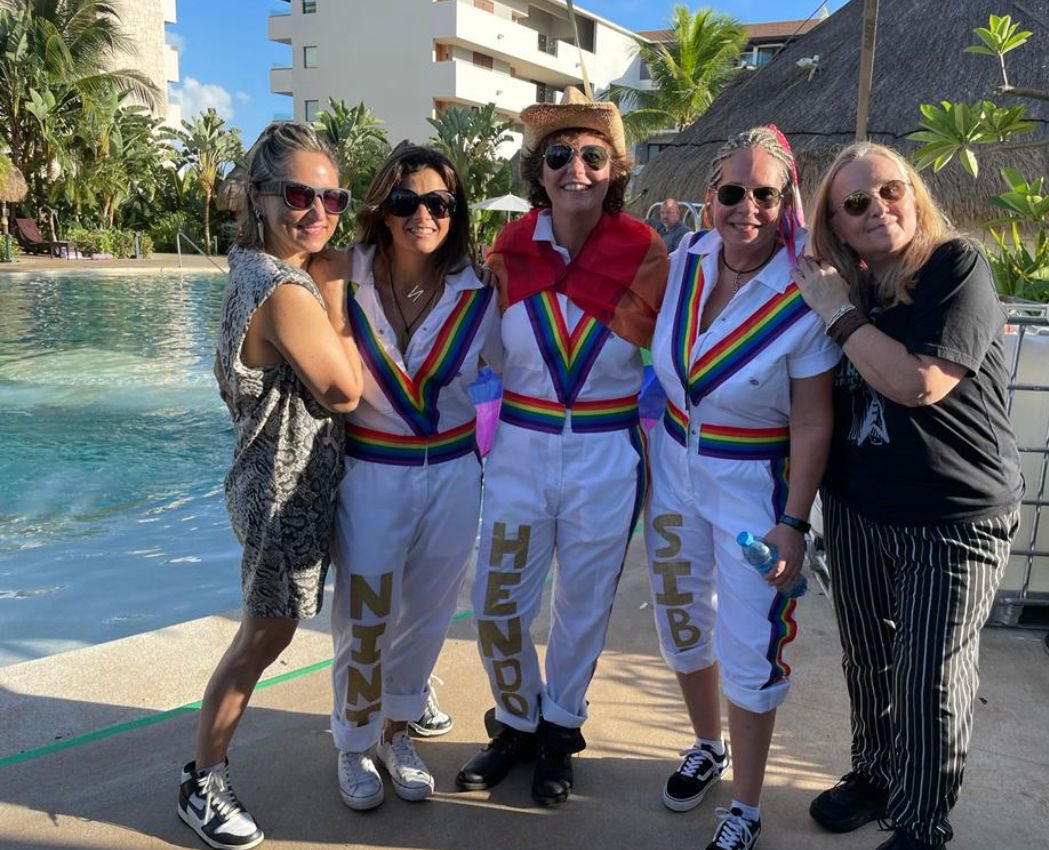 DIVAmagazine's tweet image. Wonderful to see @antigonerising with guests @KTTunstall and @metheridge playing a brilliant set at @EtheridgeIsland Look out for our Publisher @LindaRiley8 interviews coming soon! #EtheridgeIsland #divamagazine #lgbtqi #lgbt #lesbiansofinstagram #bisexual #transgender