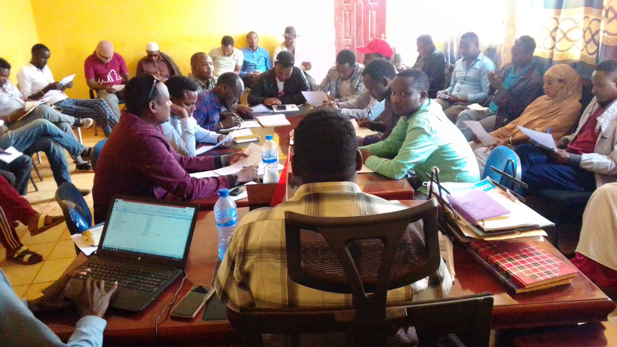 dtmataraqa's tweet photo. DHAAS DISTRICT ANNUAL BUDGET DISTRIBUTION FAIRY COMPLETED.

Aanaa Dhaasit kalesa qodinsa Bajeeta Bara 2015 hala gariin qoda irrat woligale jira.
Total budget is 200million for Dhaasi District, Borana Zone.
HBD https://t.co/sZv3aKocM7