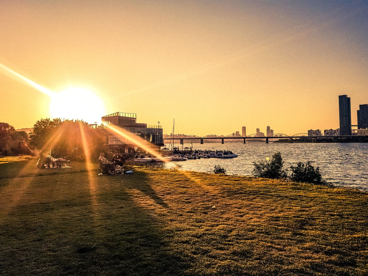 Gemeidon young #NFTphotography tweet media