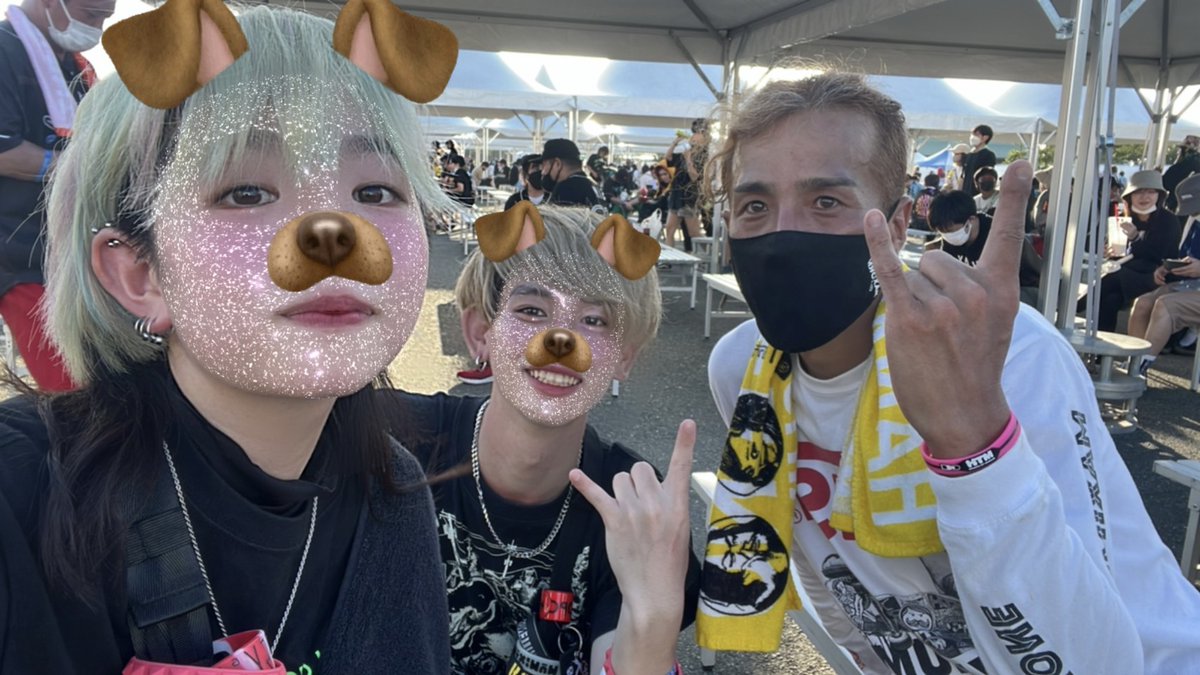 1108Fes's tweet photo. 仲良くしてくれた腹ぺこ若いお兄ちゃん達と🤘🤗🤘 https://t.co/1iSvviLa7Y
