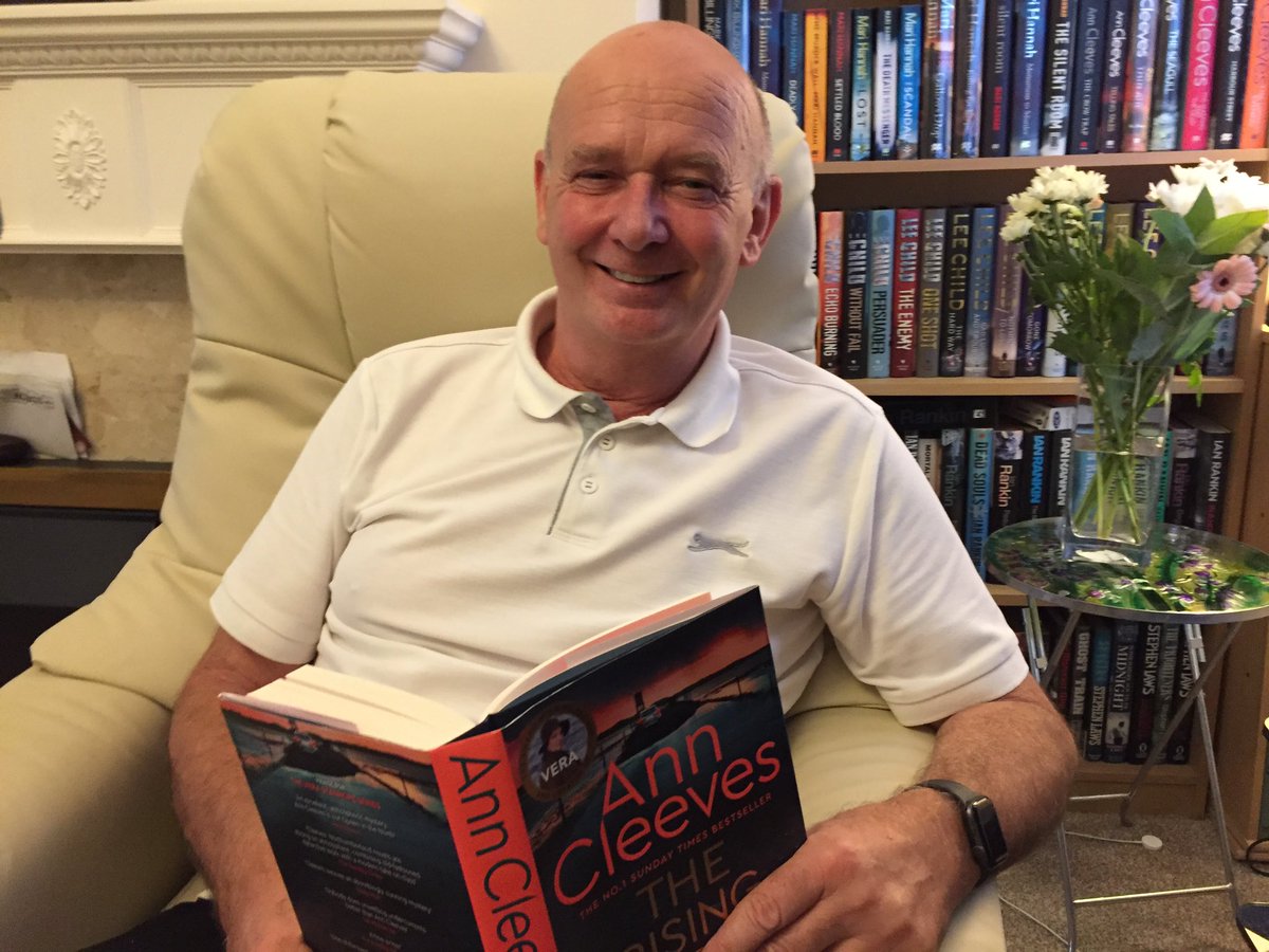 D_Jewell_Author's tweet photo. Picked up a signed copy of the latest Vera novel by #anncleeves at #forumbooks in Whitley Bay. Thatβs me sorted for the next couple of days #wildwolfpublishing https://t.co/IMHxJ7rfkN