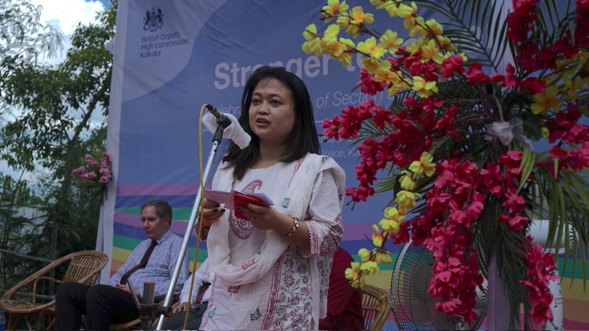 UKinKolkata's tweet photo. The UK 🇬🇧 Government joined a celebration to mark the 4th anniversary of #S377 organised by @yaall_manipur at Imphal on 2 Sept.

@NickDLow joined @khdianadevi @NgangomU &amp; @sadam_hanjabam in Imphal to talk about and celebrate #LGBT+ rights in Manipur. https://t.co/xHl8rn7jnh