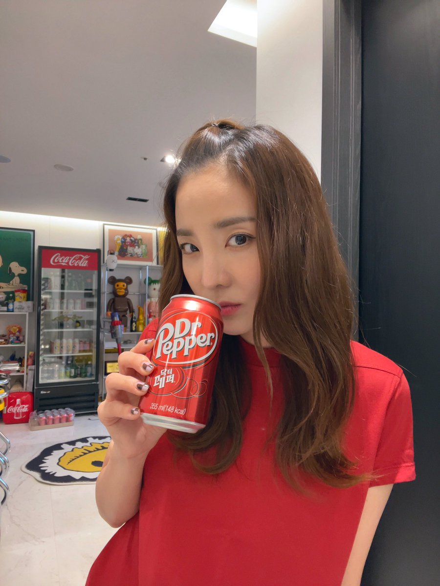 krungy21's tweet photo. 닥토페퍼~ 닥터페퍼 닥터페퍼~ 흐히히히히 https://t.co/8yQMec9Svt