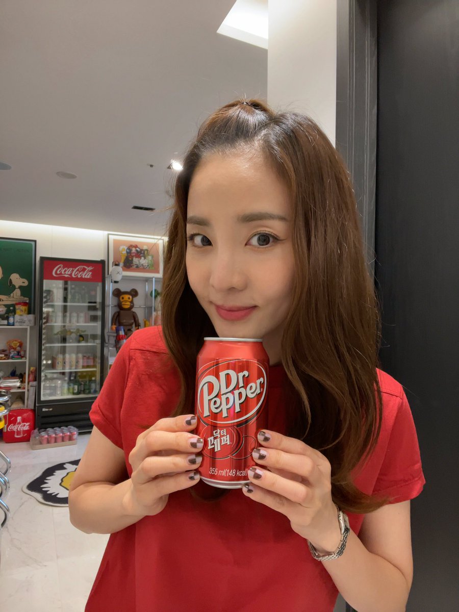 krungy21's tweet photo. 닥토페퍼~ 닥터페퍼 닥터페퍼~ 흐히히히히 https://t.co/8yQMec9Svt