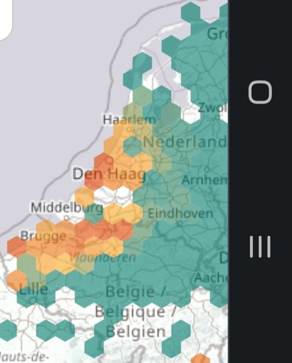 Fdevussr's tweet image. Veel fijn stof in #Aalter sinds 8u, maar duidelijk niet alleen hier, #brand in haven #Gent