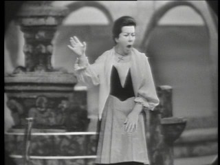 esseateo's tweet photo. #Simionato
1956年秋、イタリア歌劇団来日
ディーヴァのシミオナートと指揮者ムーティ
東京宝塚劇場、「カヴァレリア・ルスティカーナ」のDVD https://t.co/nzIx3HPCEY
