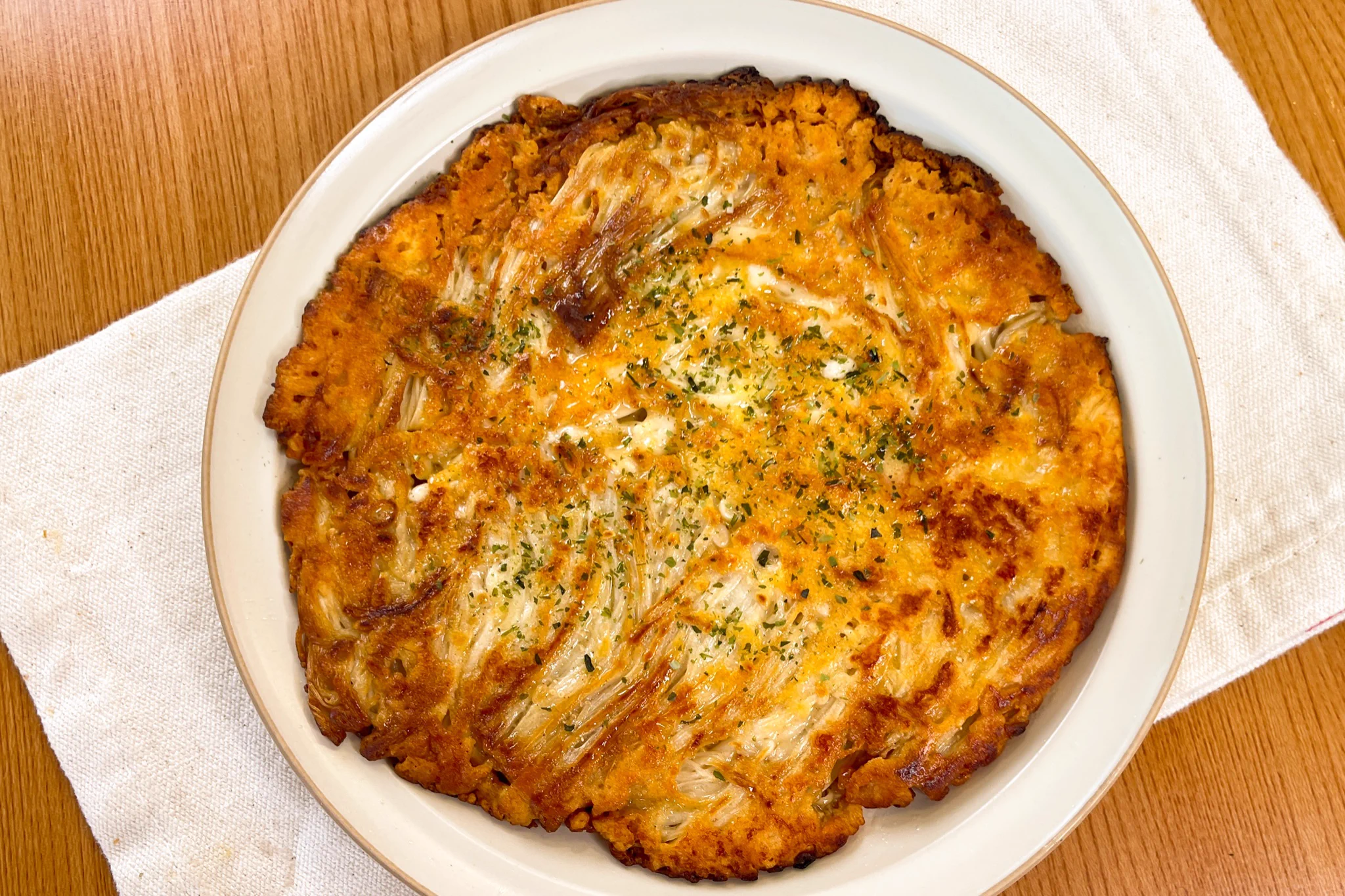 かりかり食感がたまらない、そんな一品に仕上がる？！とっても美味しそうな、えのき×チーズレシピ！