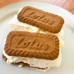 おしゃれすぎる!ロータスを使った「チーズクリームアイスサンド」。