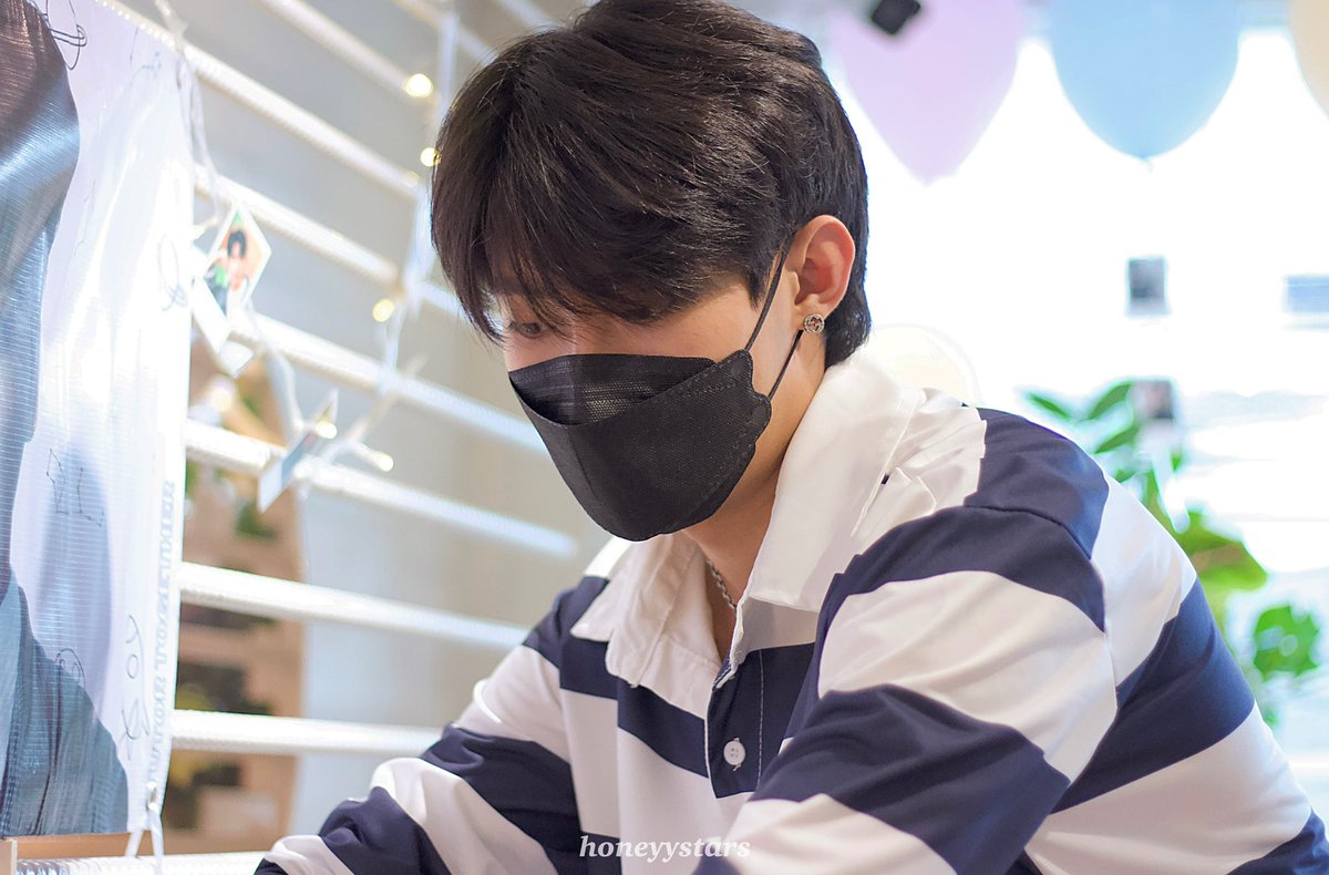 220904 

🪐✨💫⚡️❤️‍🔥🫶🏻

#TheSpecialOneTUTOR 
#TutorKrp <a href="/TutorKrp/">TUTOR</a>