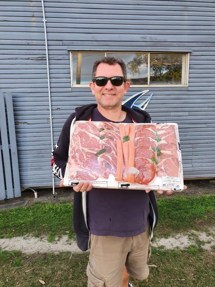 MarkQPR1972's tweet photo. Love a meat tray win on #Fathersday #northsdevils https://t.co/RE9fXUz9M9