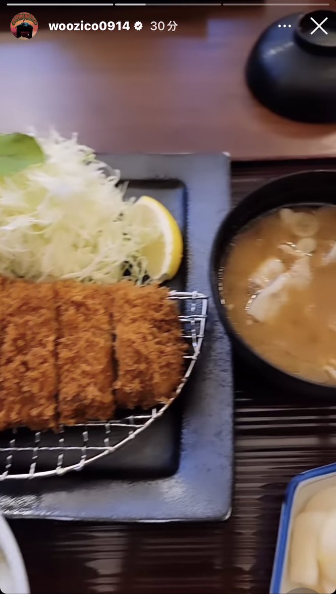 zicocaaana's tweet photo. 我が家も急遽夜ご飯カツになりました。 https://t.co/tXI3tTmaNW