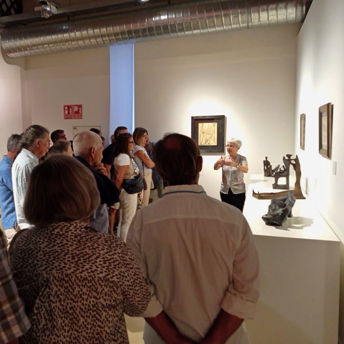 vilacasas's tweet photo. ⚡️#ActivitatsFVC
Ahir a #MuseuCanMario una visita guiada a l’exposició “Subirachs - De l'expressionisme a l'abstracció (1953-1965)” a càrrec de la comissària #JuditSubirachs
Moltes gràcies per venir!
📍Visita l’exposició #Subirachs fins al 27/11. https://t.co/ZPyGAmqXOy