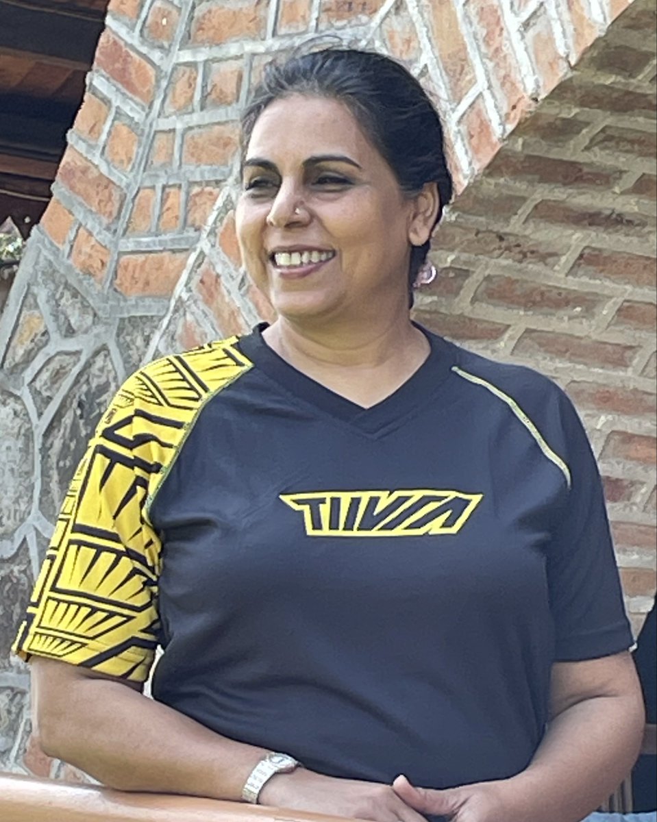 XpressMobility's tweet photo. Mumbai-based start-up #Tiivra enters the premium helmet segment. Launches 6 composite-fibre based helmets at Rs 15,000; will launch carbon fibre and kelvar helmets too. Find out how its differentiation and future growth plans https://t.co/bucZXNCZoP https://t.co/Nz1wr3wVBv