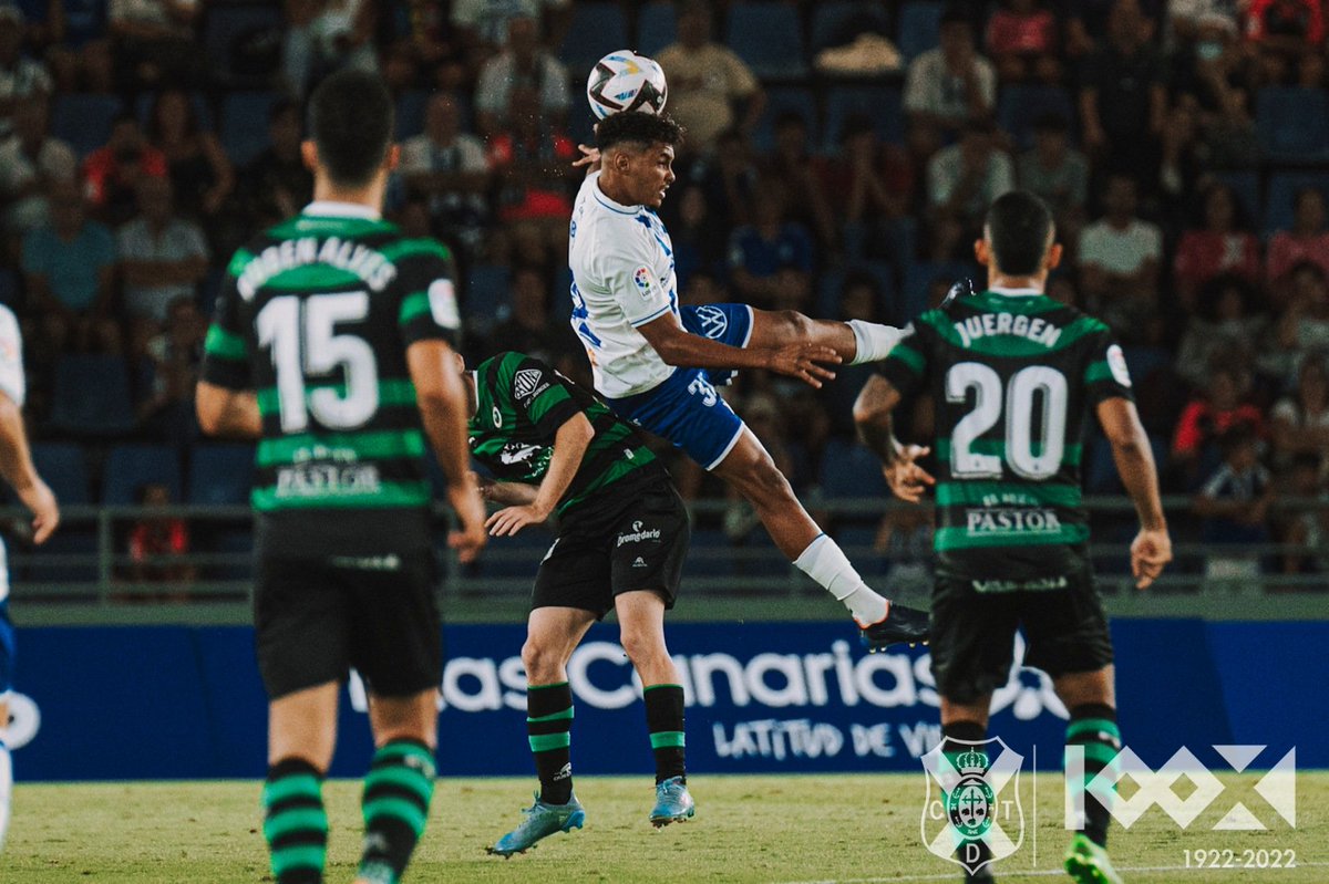 CdtCantera's tweet photo. 👏⚽ ¡Muchas felicidades, @ibraperez__!¡Enhorabuena por tu debut con el @CDTOficial!

✨ Estreno con la camiseta #blanquiazul, y en el #HRL 🤍💙.

#CanteraCDT #UnSentimientoQueNosUne https://t.co/c8r7toW3Ua