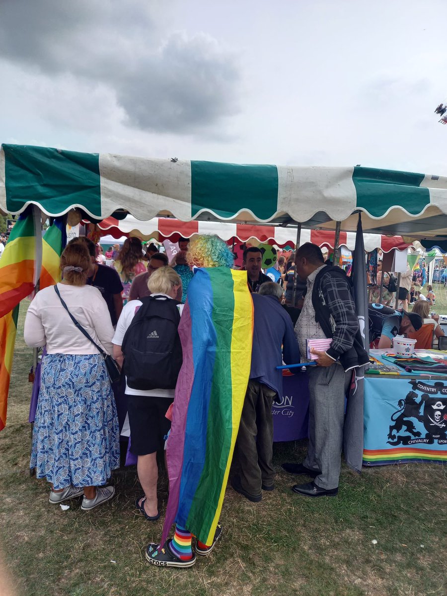 CharnwoodUNISON's tweet photo. Great day at @leicesterpride yesterday at the UNISON stall. We to spoke lots of current members from across Leics, many people interested in joining, and a few new future reps! ✅ ✅ ✅ Thanks for organising @UNISONLeicCity! https://t.co/xY4D4XEE2o