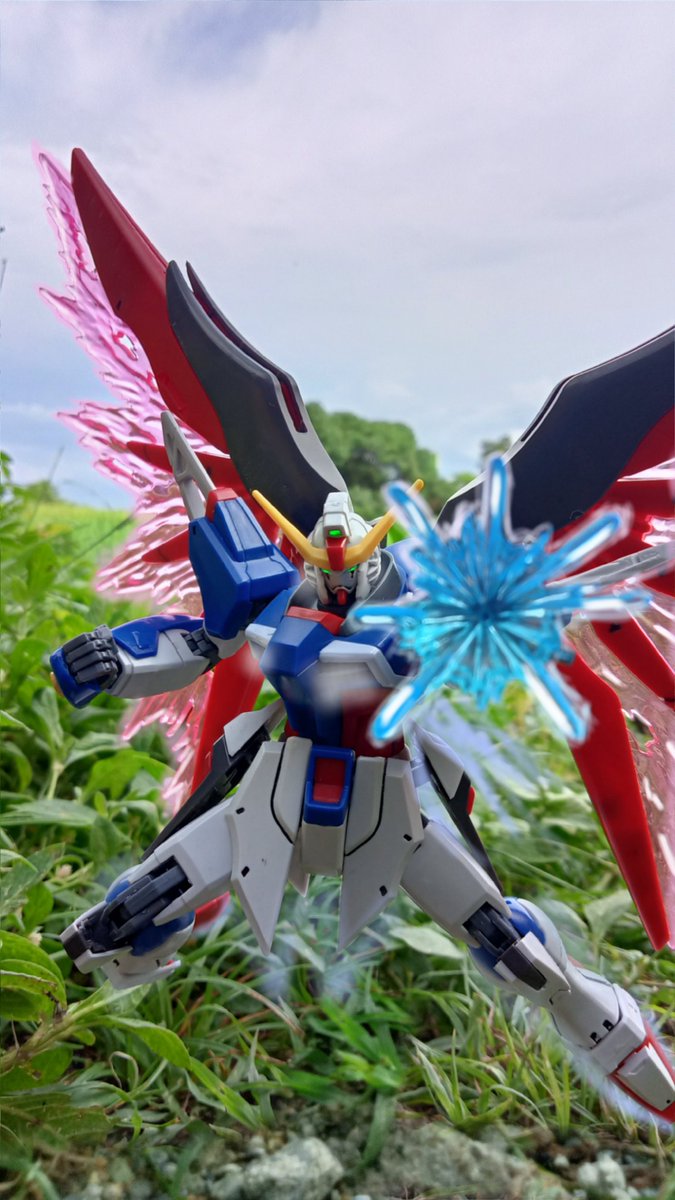 Jenrickramos1's tweet photo. Happy #Seedsunday everyone
Hope have a good day👍
For those my subscribers my new videos still not Finnish because I have now my f2f classes. Plss wait until I posted it. Thanks 👍
#gundam #Destiny #gunpla #seed
#digitalart #metalslugattak https://t.co/VZAQHhuOkb