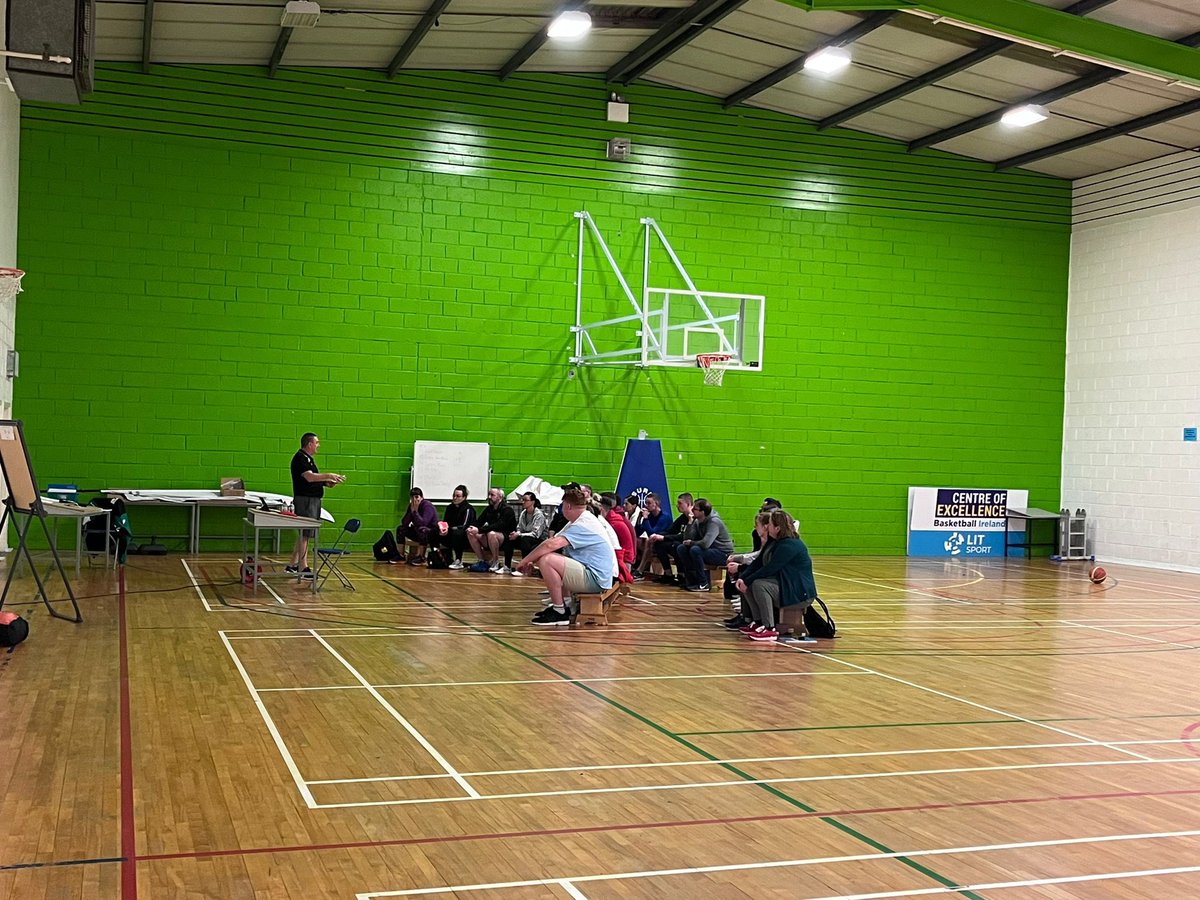 Introductory coaching course taking place in TUS Moylish today, learning never stops 🏀🏀
<a href="/BballIrl/">Basketball Ireland</a> <a href="/TUSMidwestSport/">TUS Midwest Sport</a>