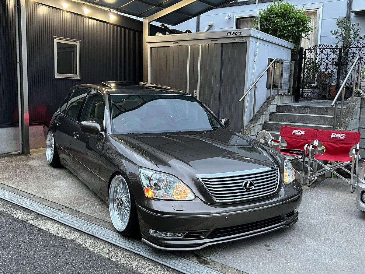 BBSSUPERRS's tweet image. 2006 LS430 × スーパーRS 19インチ
9.5J 10J
カールソンリップ
4S1 Briarwood
こりゃカッコ良いな
MY BBS時代の特注RS
#セルシオ
#LS430
#ディアート
#d_art
#スーパーRS
#SUPERRS