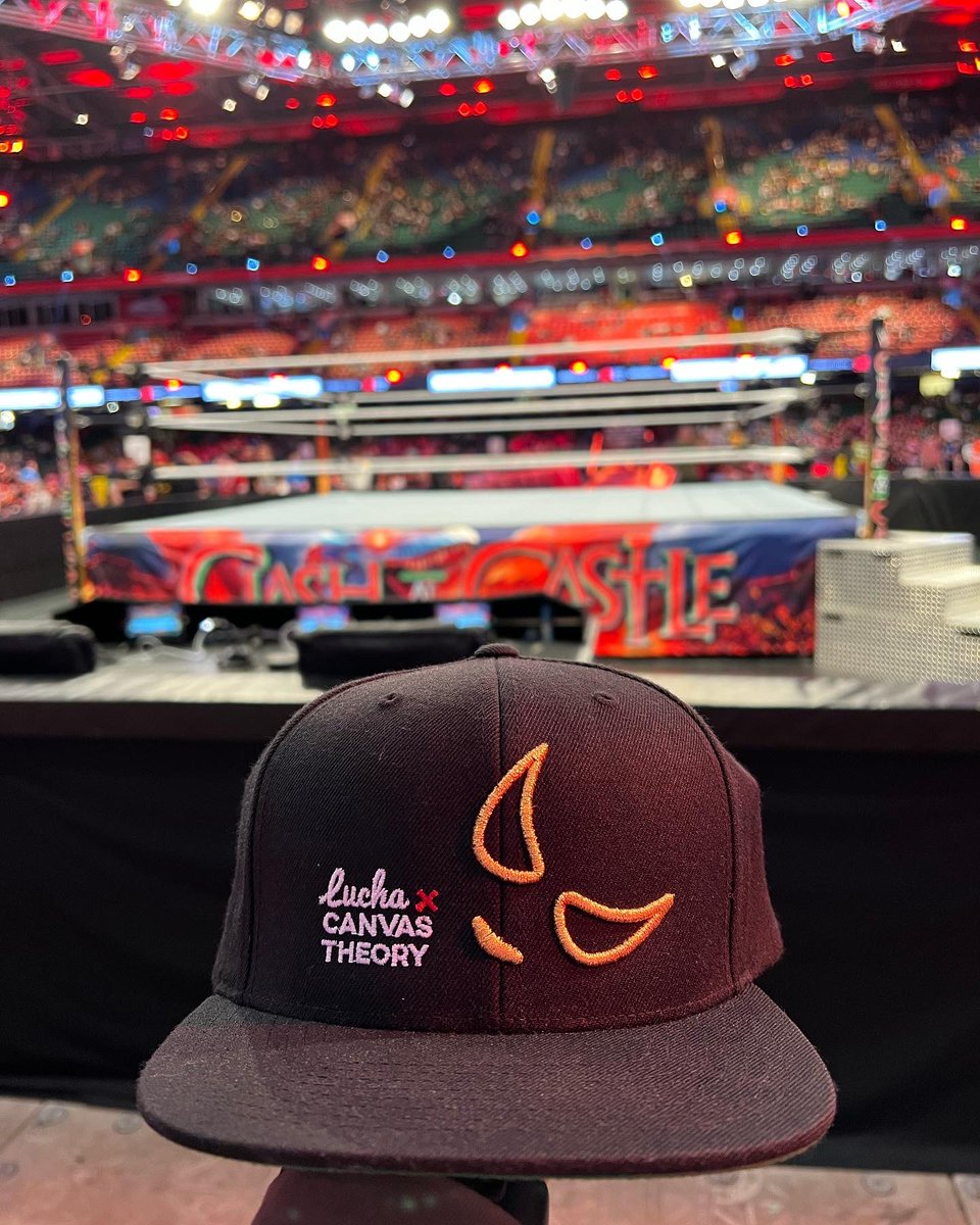 Canvas Theory X Clash at the Castle 🏰 #WWEClashAtTheCastle 

canvastheory.com/products/lucha…