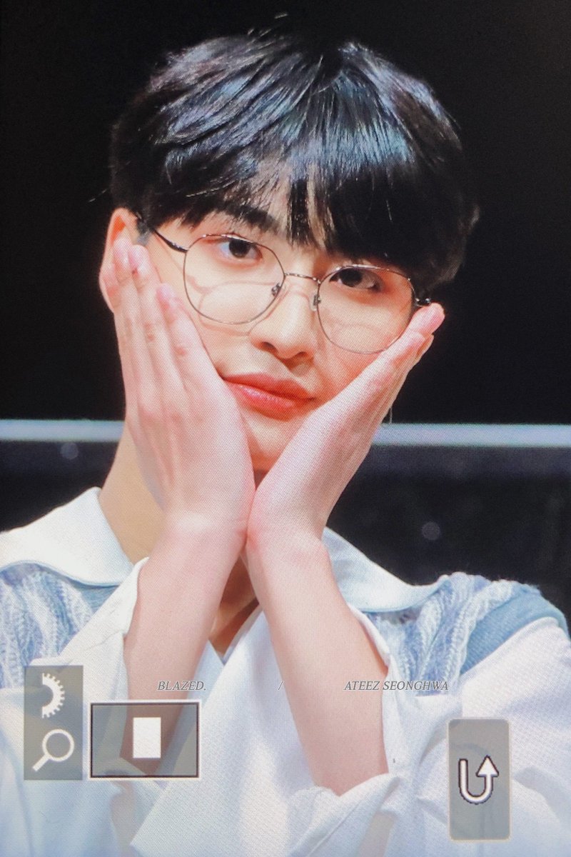 Blazed_403's tweet photo. 220904

떵굴... 
#에이티즈 #ATEEZ #성화 #SEONGHWA https://t.co/7BjooZtnqx