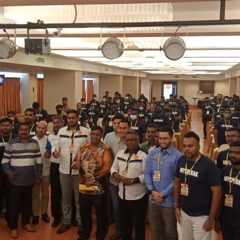 MIC_Perak's tweet photo. Dato’ Elango Vadiveloo, Pengerusi MIC Negeri Perak merangkap Setiausaha Khas YAB Menteri Besar Perak merasmikan Mesyuarat Agung Tahunan MIYC Negeri Perak yang ke 21 di Hotel Tower Regency Ipoh. #InfoMICPerak https://t.co/7kbIXYQgMe