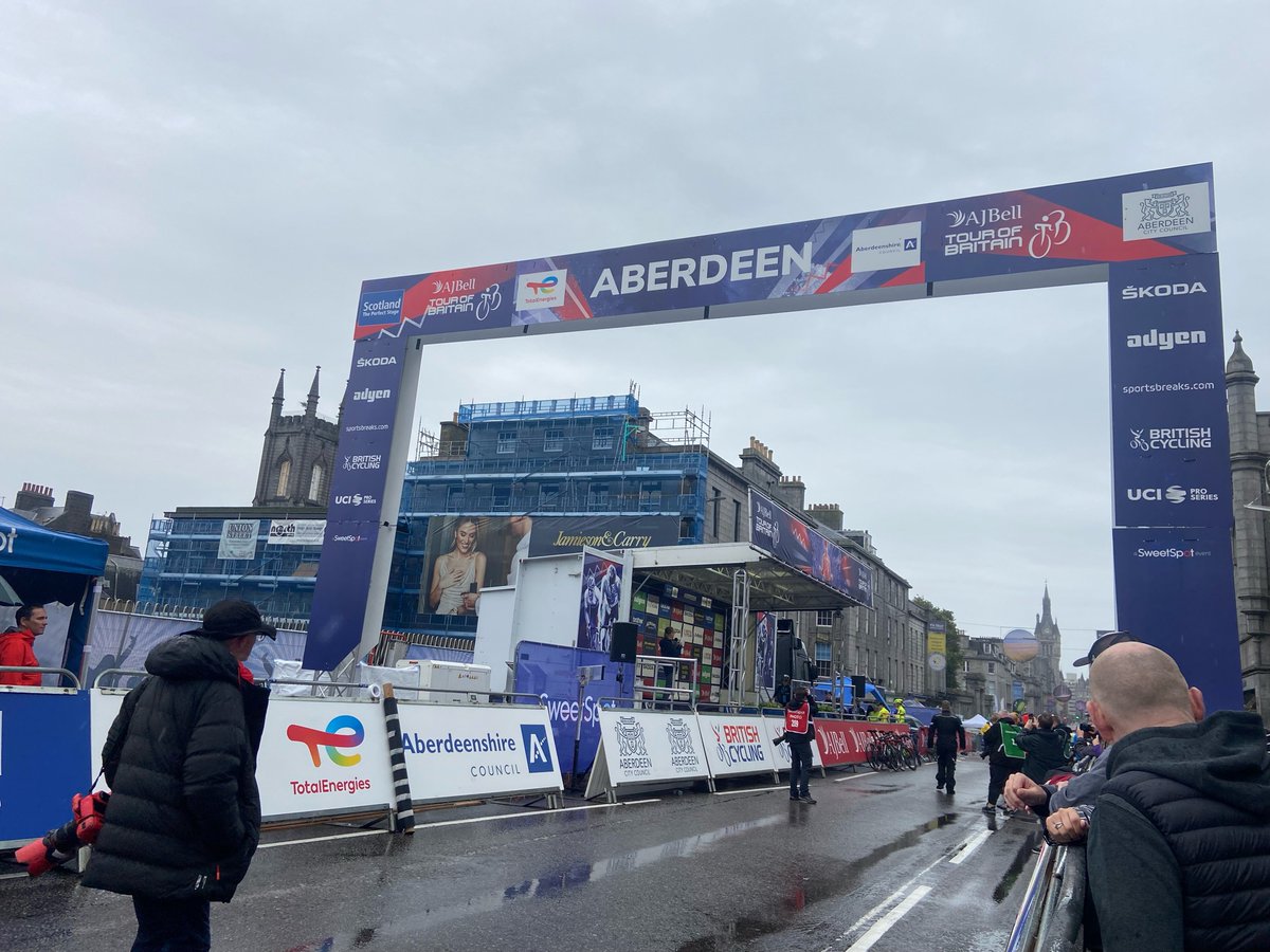 A rather wet day in Aberdeens city centre ahead of todays Tour of Britain Grand Depart!! 

If you’re planning on watching the race in the city or shire remember to dress for the weather! #ToBABDN