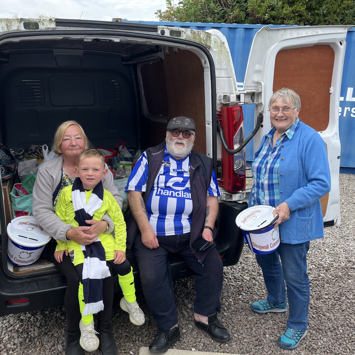 RossCounty's tweet photo. Thank you to the County &amp; Aberdeen fans who generously donated to our Foodbank Collection for Dingwall Community Fridge at yesterday’s match. Pictured: volunteers from DCF with special helper Jack Laidlaw. 

Your support was tremendous 💙 https://t.co/WAzirWjpSZ