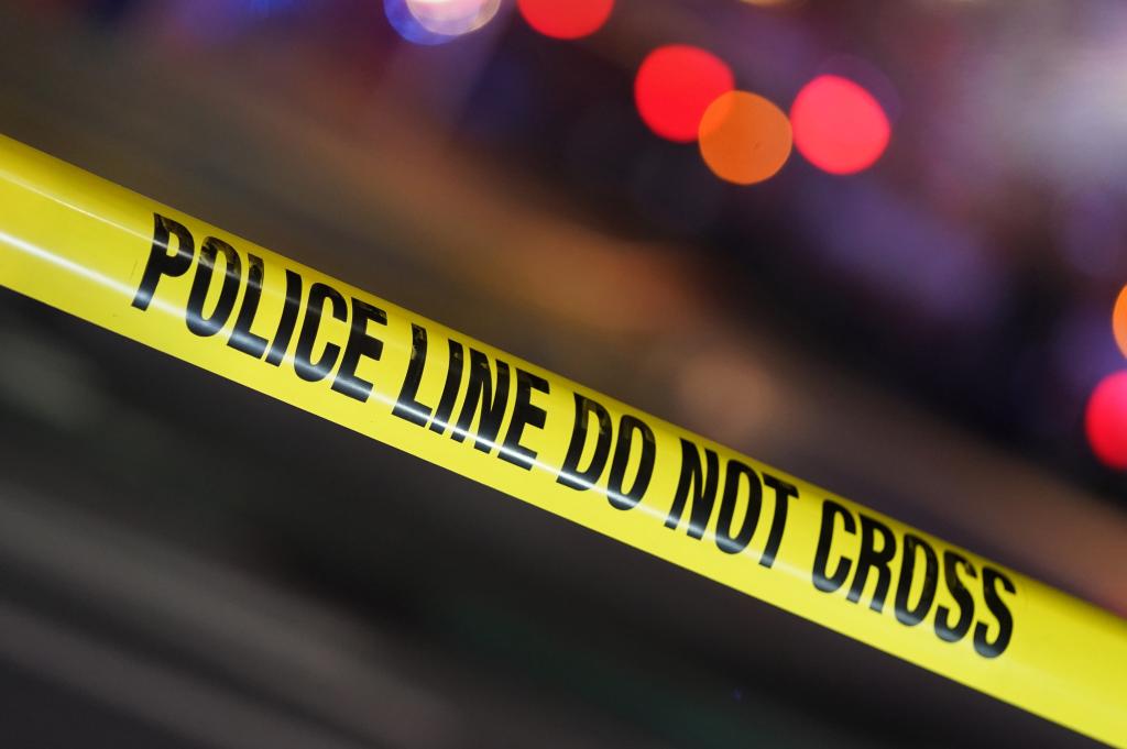 nypost's tweet photo. 17-year-old girl shot and killed while sitting in car in Queens https://t.co/NClWS5ymjw https://t.co/awbrIxuEeK
