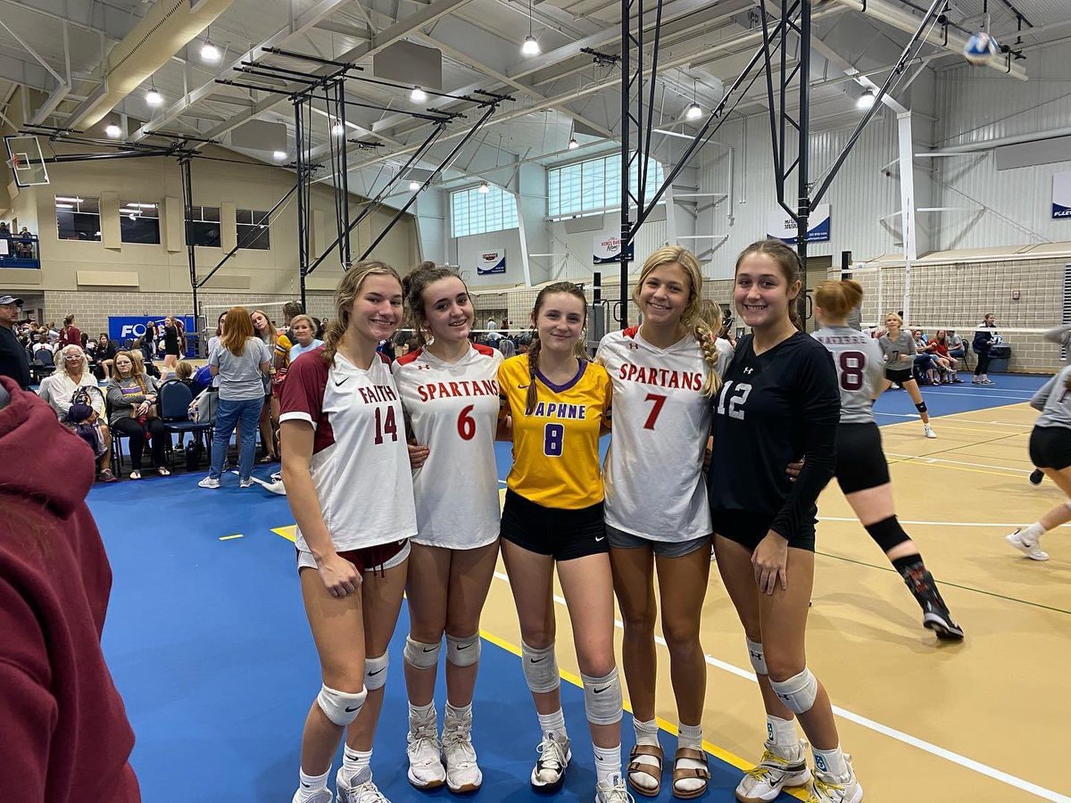 These girls are all wearing different jerseys today but are still one storm family.   Volleyball creates lifelong moments and bonding friendships <a href="/StormVolleybal1/">Storm Volleyball</a> @DaphneTrojansVB  @SaralandVolley <a href="/FaithRampage/">Faith Academy</a> <a href="/SpanishFortVB/">ToroVolleyball</a> great tournament atmosphere!