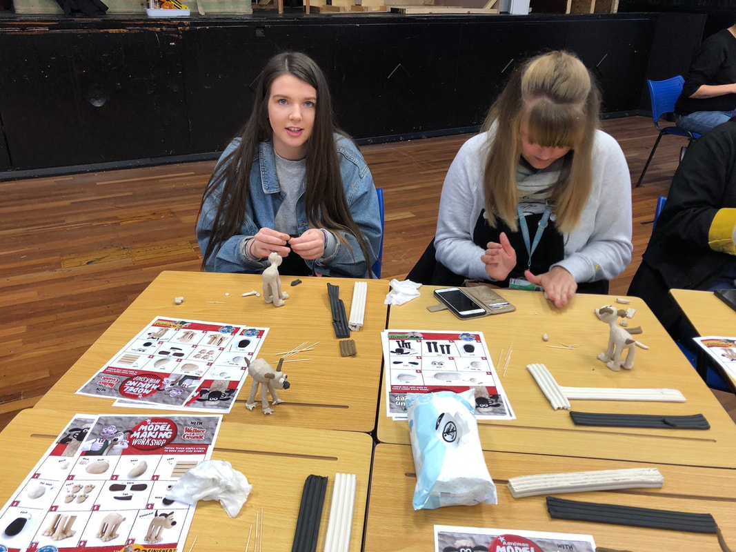 We offer Creative Media Production Diplomas in Broadcast Journalism and TV &amp; Film! 📽️

The creative economy is expected to grow 40% by 2030! These courses give you the opportunity to work in TV, film-editing, print &amp; radio.🗞️

Apply via henleycol.ac.uk

#QuestionSeekGrow