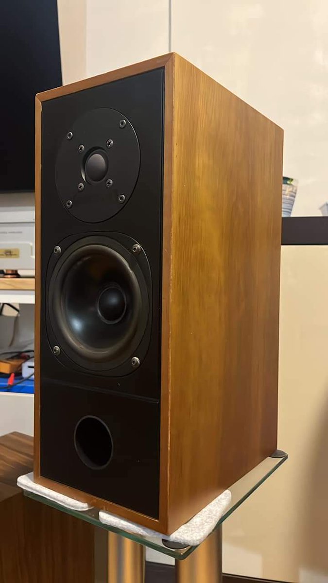 Berny2876's tweet photo. #AudioPhysic Spark Compact https://t.co/8XoZ8IMRdE