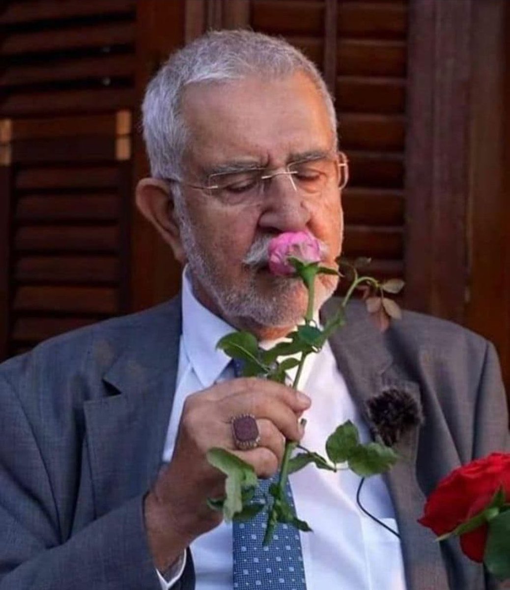 Semadan bir yıldız kaydı. Çok üzgünüm. Allah rahmet eylesin. #tuğrulinançer