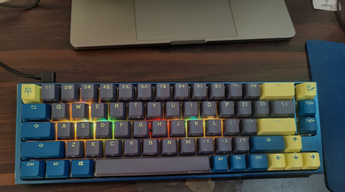 JayDihenkar's tweet photo. Weekend project - Yellow Ink v2 Gateron switches ππ
#mackeys #ducky #gateron #yellowswitches https://t.co/MVA00VEJek