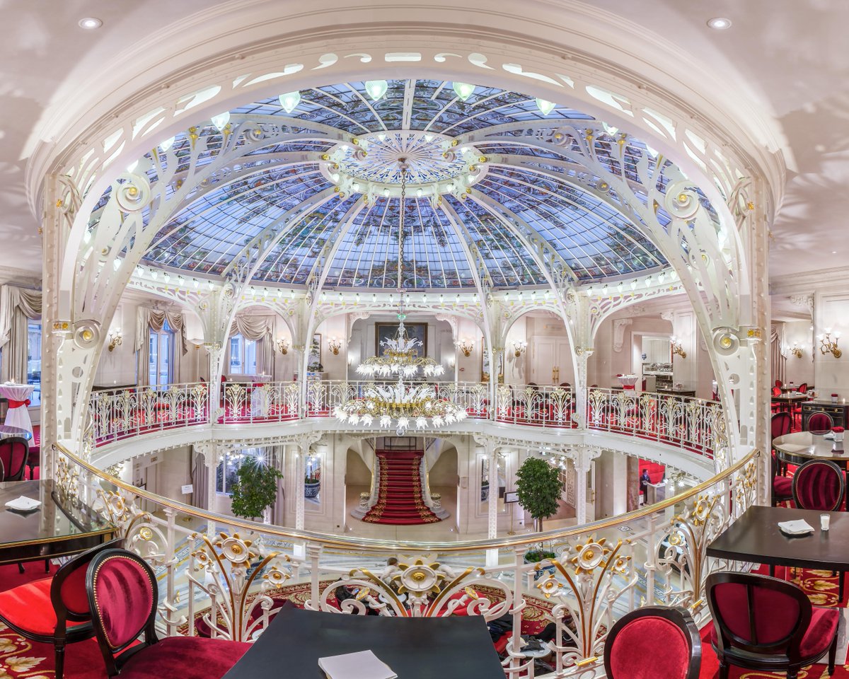 MonteCarloSBM's tweet photo. #GiftCard Looking for the perfect gift for a loved one?
From 50 to 2000 euros, the Monte-Carlo gift card will delight your relatives for sure with starred restaurants, well-being, nightlife, hotel stay, and so much more. 

Order your gift card: https://t.co/sZALtPeQTf https://t.co/TELc7c3QZI