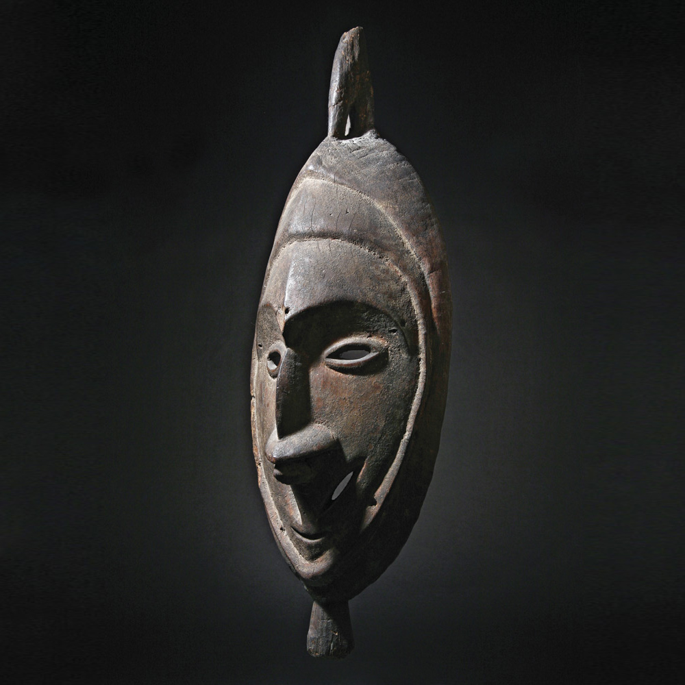 PARCOURS DES MONDES x TRIBAL ART SOCIETY

This piece featured during Parcours des Mondes by the <a href="/GalerieFlak/">Julien Flak</a> gallery is also published in the September <a href="/TribalArtSo/">Tribal Art Society</a> catalogue.

#PDM2022 : Paris, Saint-Germain-des-Près, 6-11 Sept.